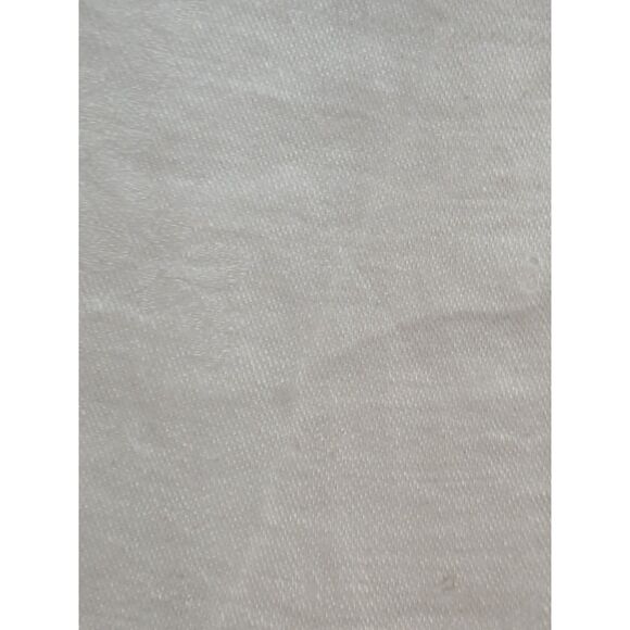 Elegant semi-sheer white linen tablecloth 63"X80" Flaw - tiny repair - Picture 3 of 4